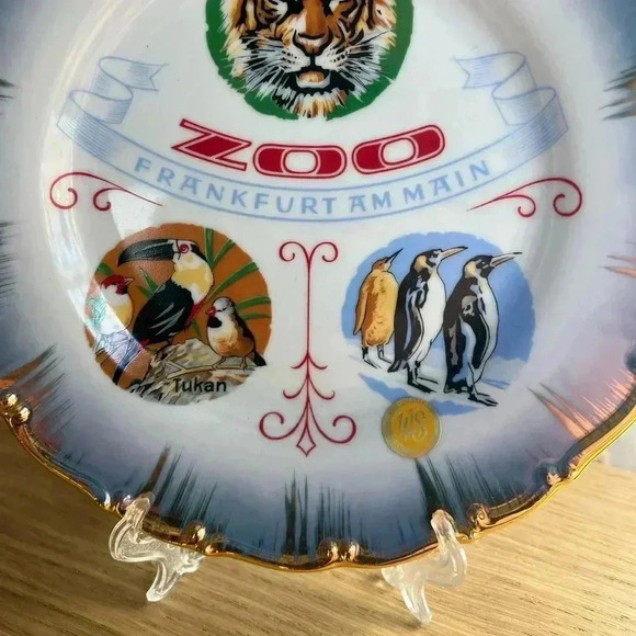 Vintage Frankfurt Zoo Souvenir Plate 7” Germany Handcrafted Porcelain, Gold Trim - Picture 2 of 7